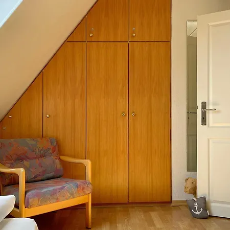 アパート Seeadler 15, Sandwall